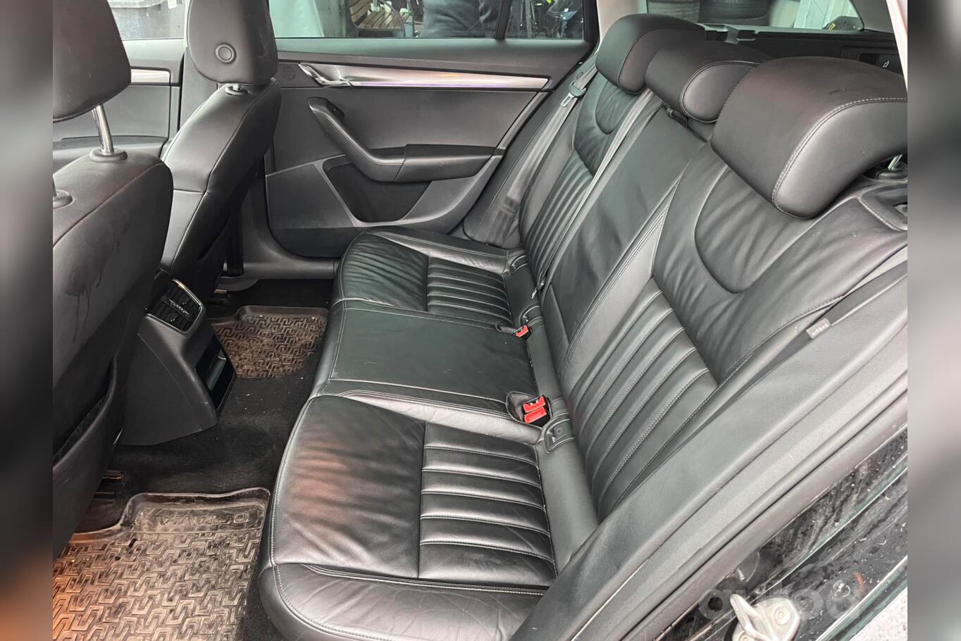 Skoda Octavia 3 generation [restyling] Combi wagon 5-doors
