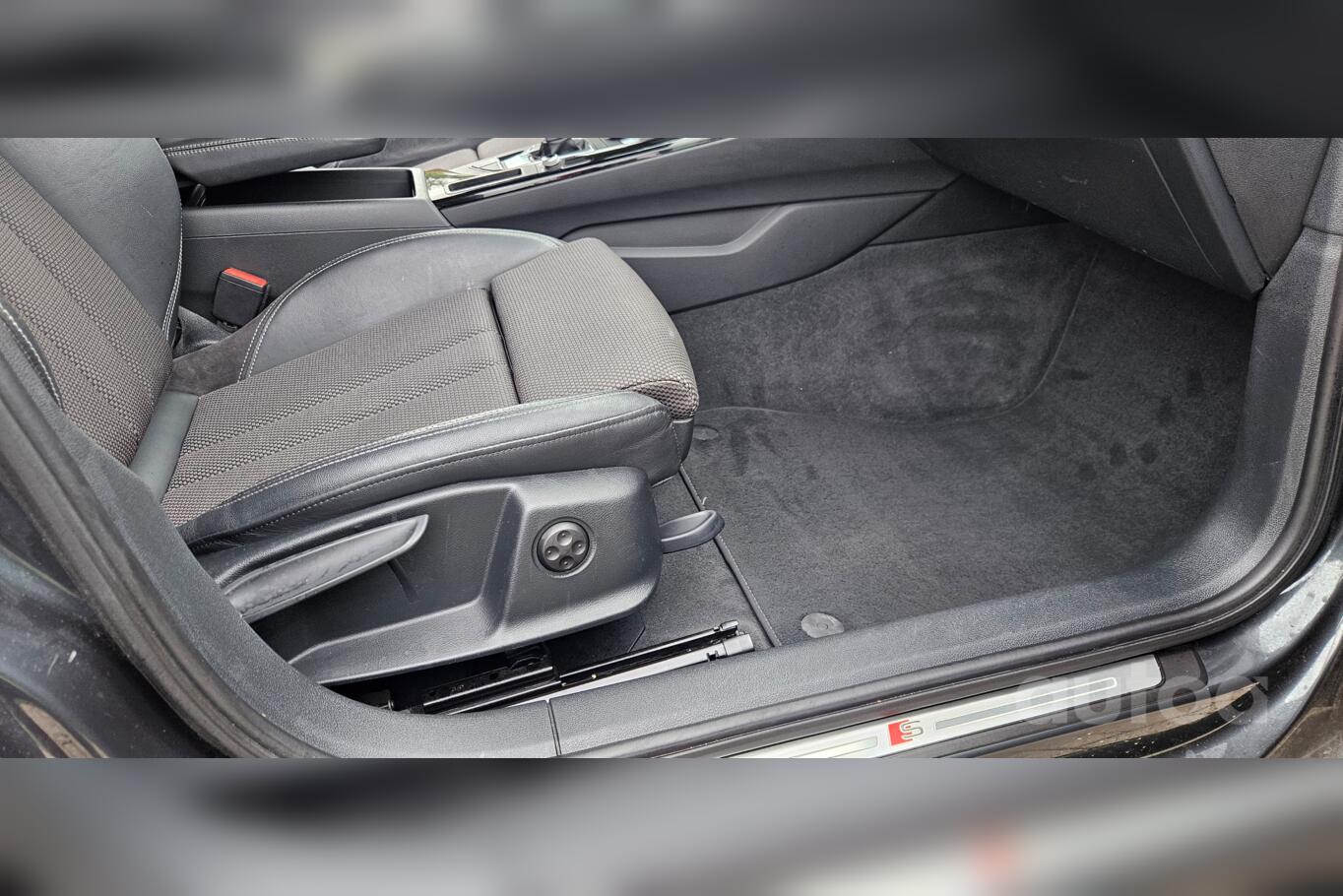 Audi A4 B9 Avant wagon 5-doors