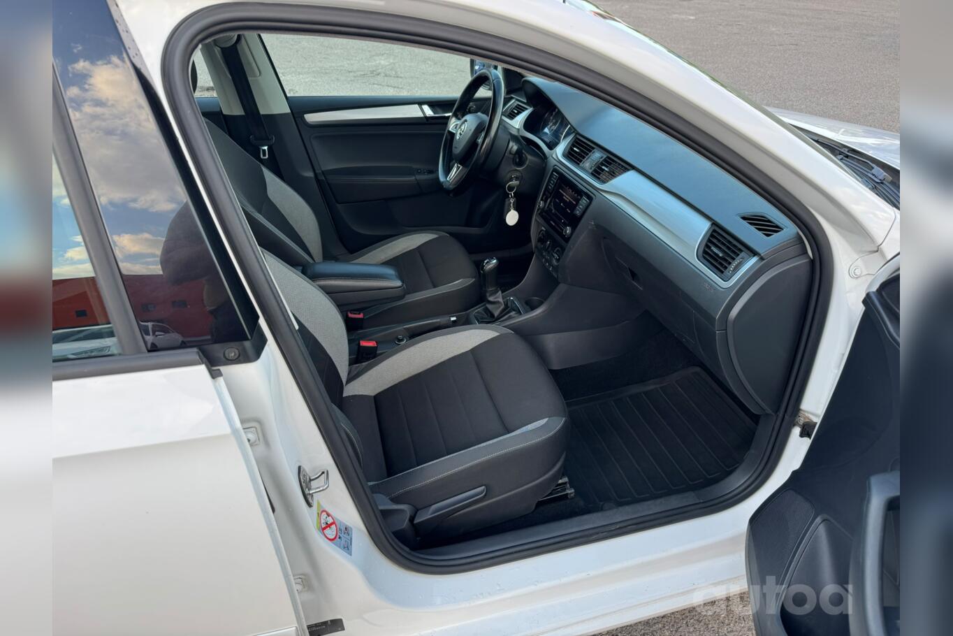 Skoda Rapid 3 generation [restyling] Liftback