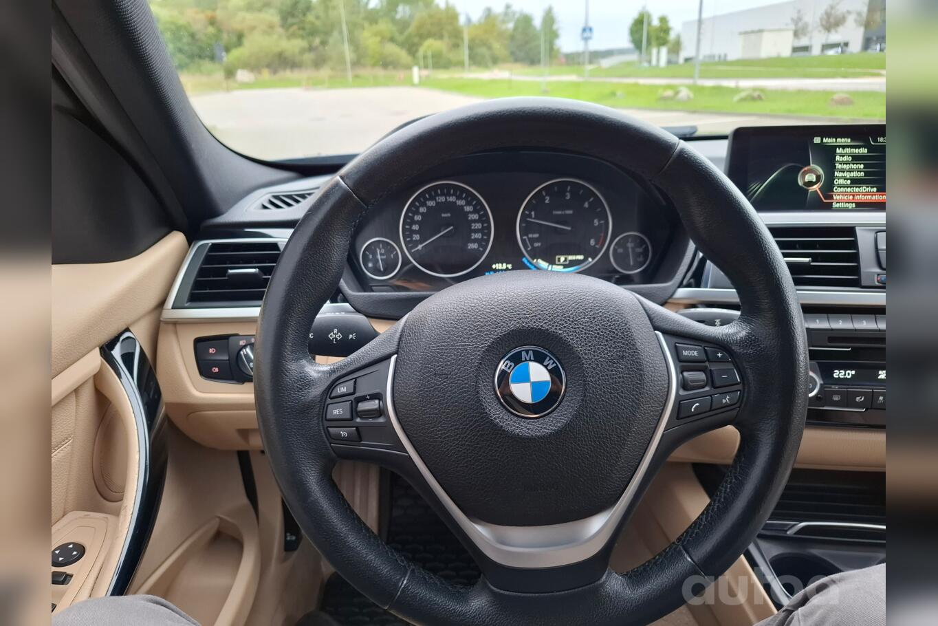 BMW 320 2016