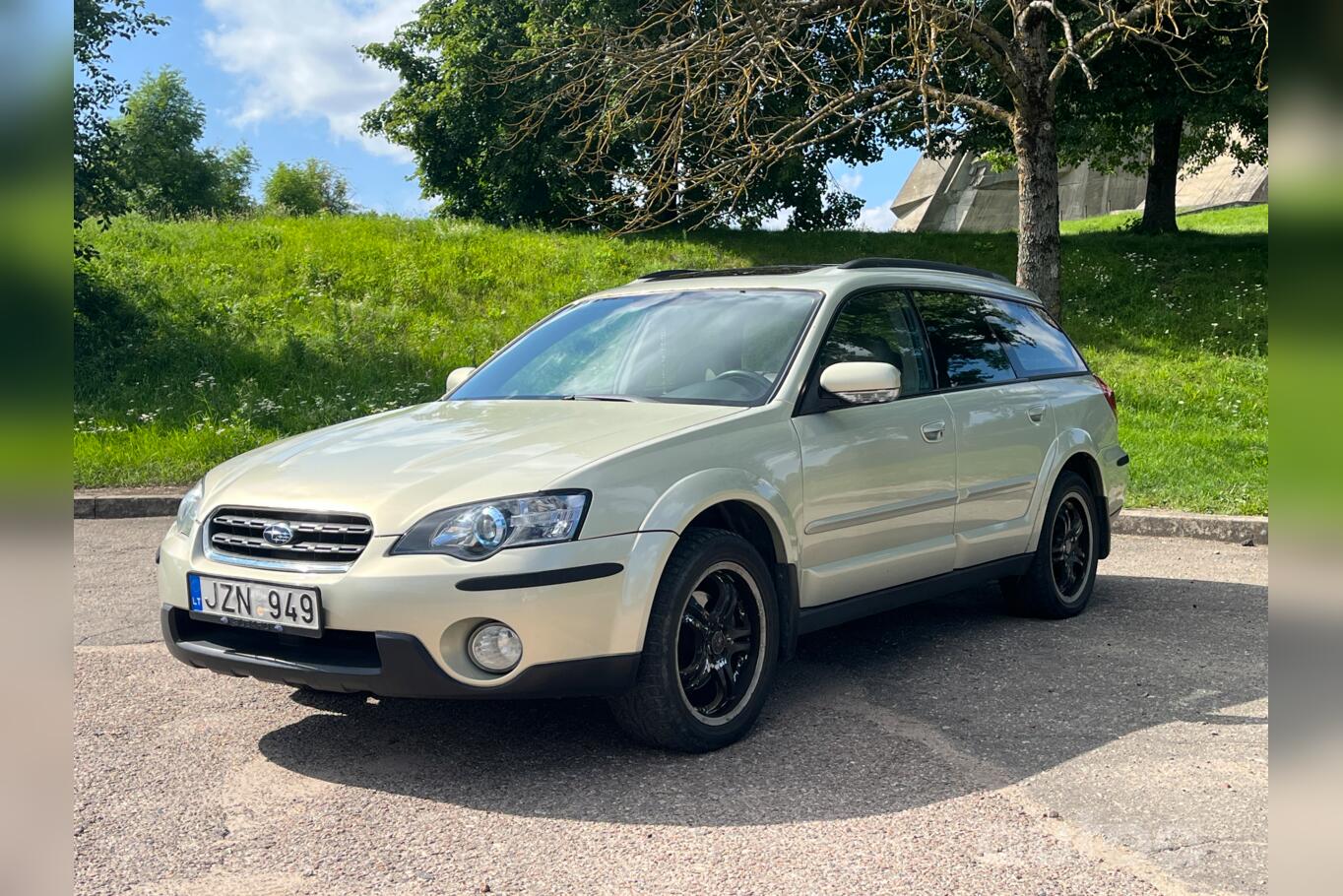 Subaru Outback 3 generation wagon