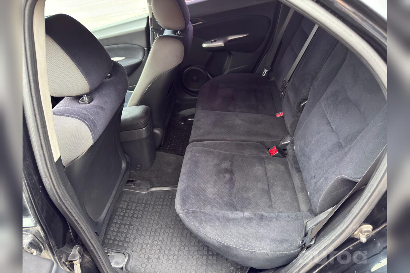 Honda Civic 8 generation Hatchback 5-doors