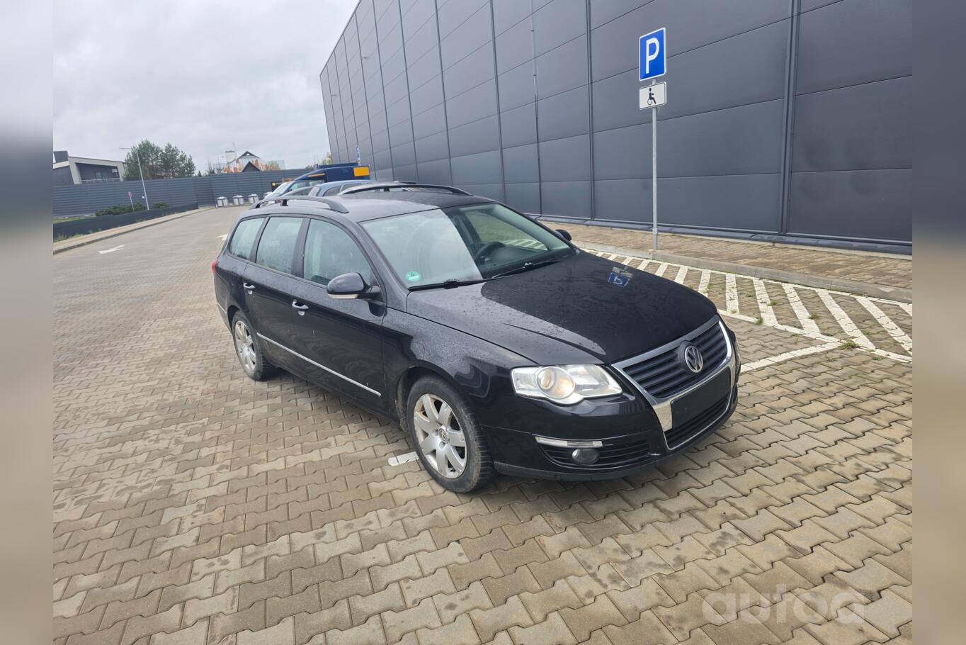 Volkswagen Passat B6 wagon 5-doors