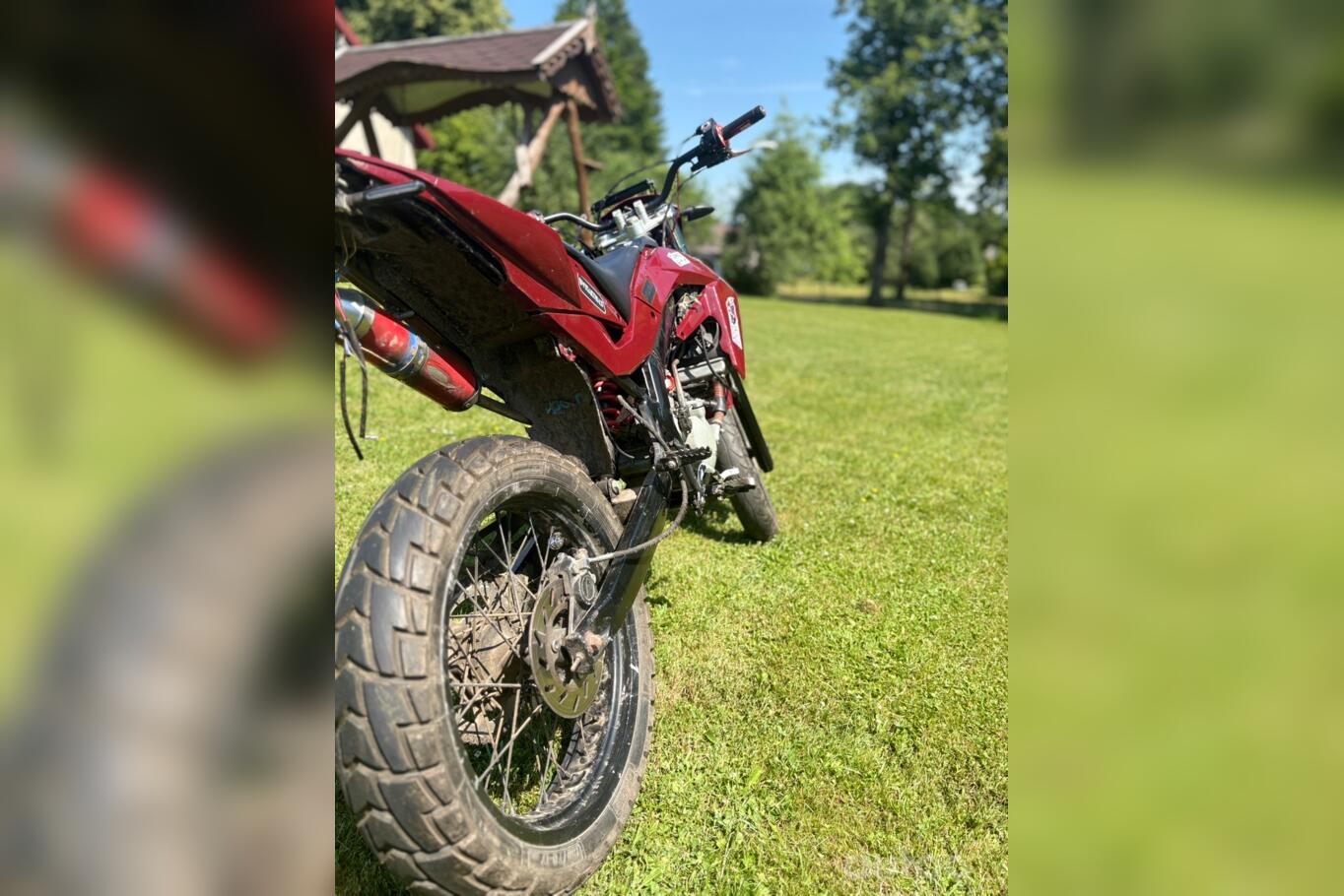Aprilia SX