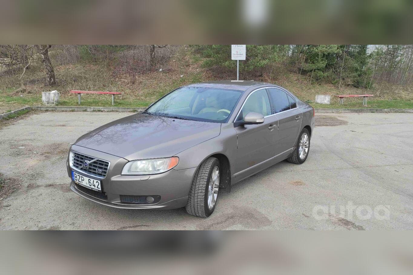 Volvo S80