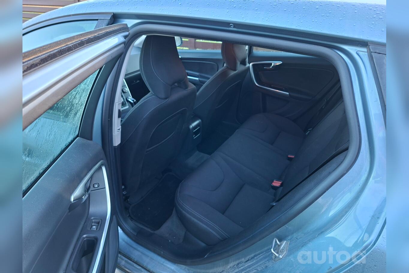 Volvo V60 1 generation [restyling] wagon 5-doors