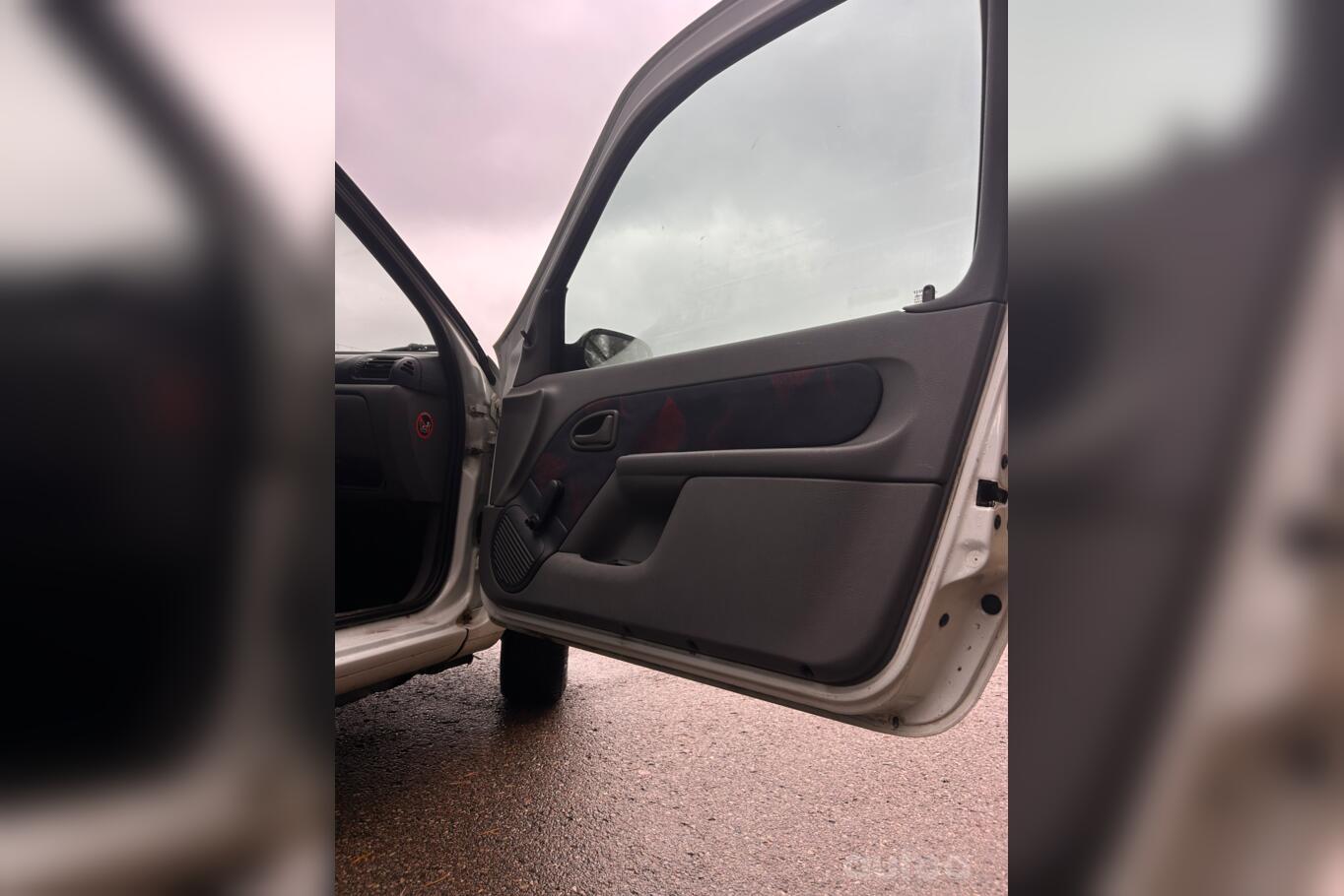 Renault Clio 2 generation Hatchback 3-doors