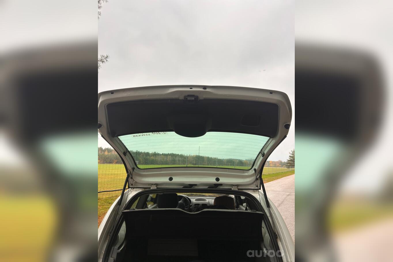 Renault Clio 2 generation Hatchback 3-doors