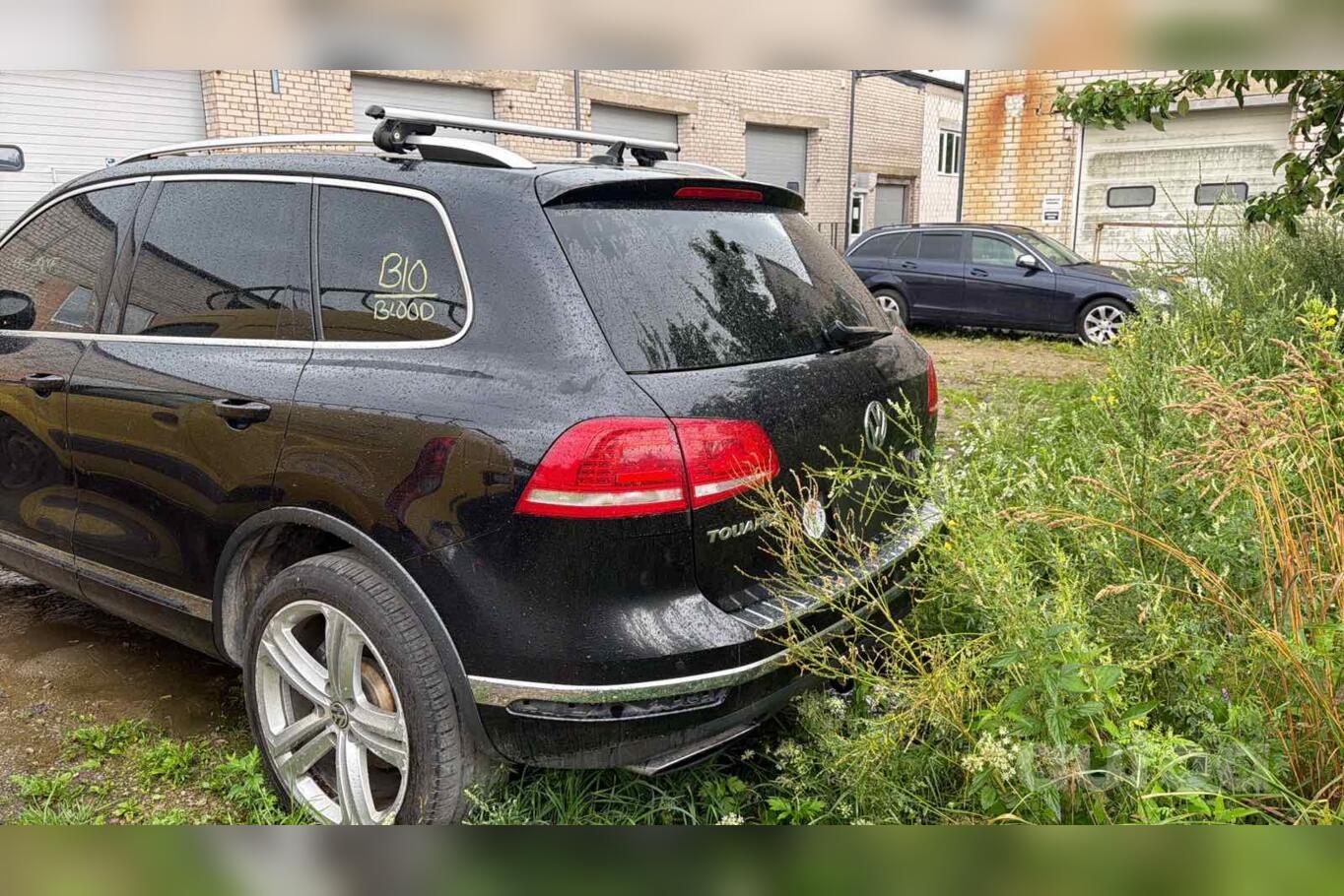 Volkswagen Touareg 2 generation [restyling] Crossover