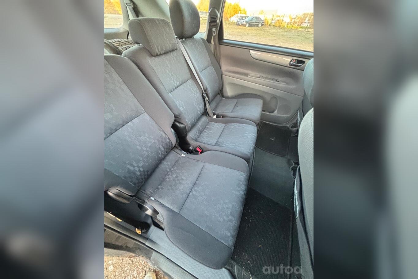 Toyota Avensis Verso 1 generation [restyling] Minivan