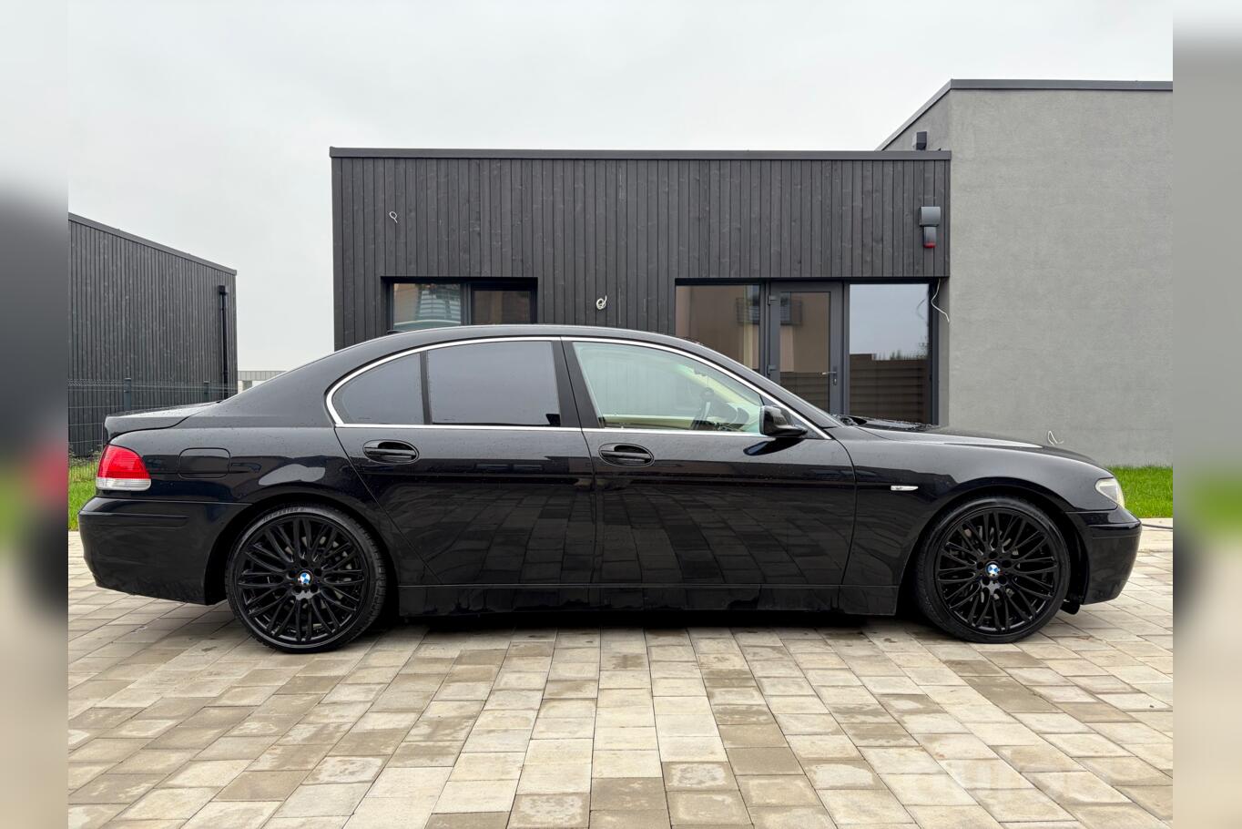 BMW 7 Series E65/E66 Sedan 4-doors