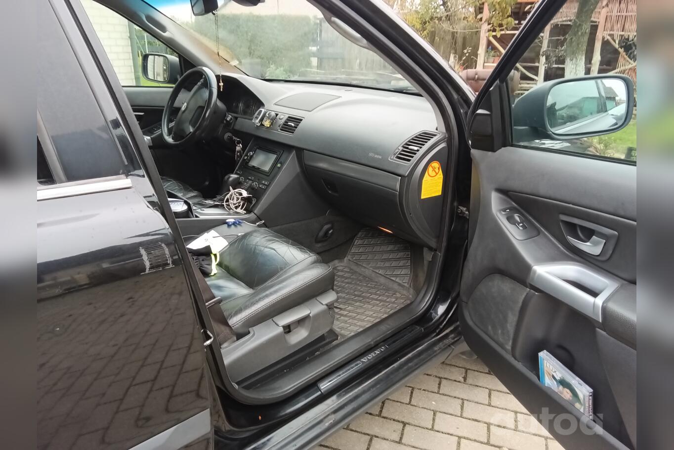 Volvo XC90 1 generation Crossover