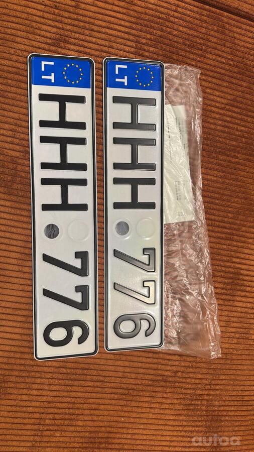 HHH 776