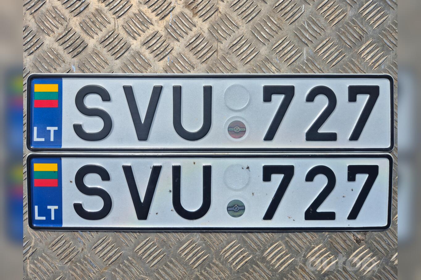 SVU727