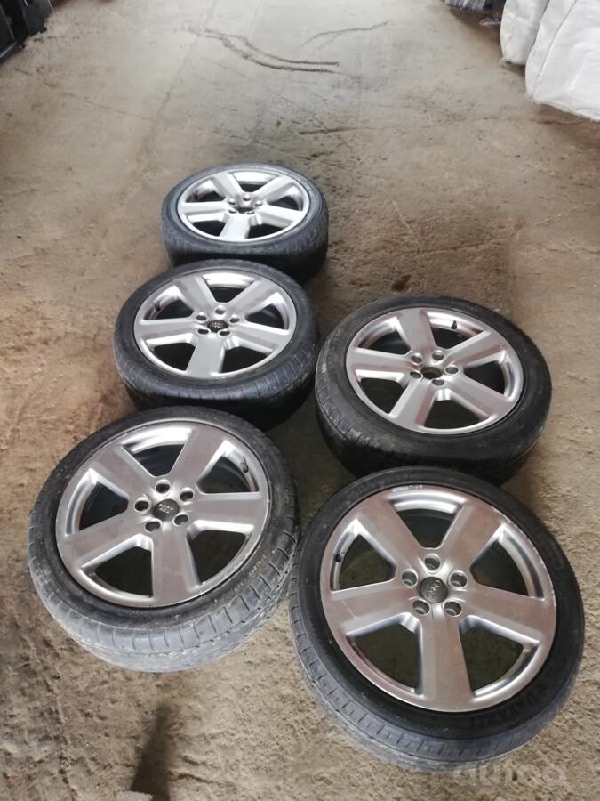 Audi, aliaj ușor