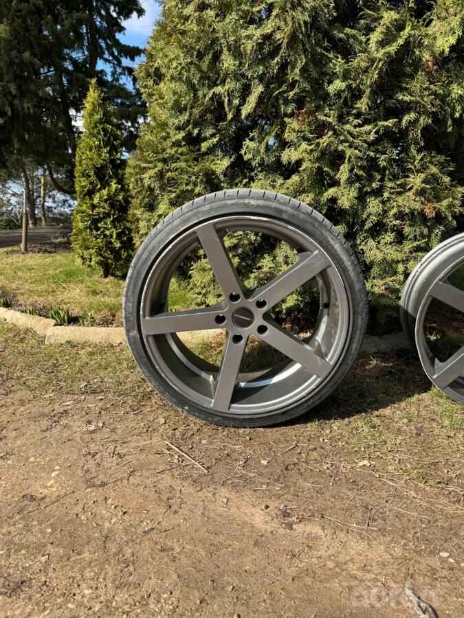Vossen replikos, Легкого сплава