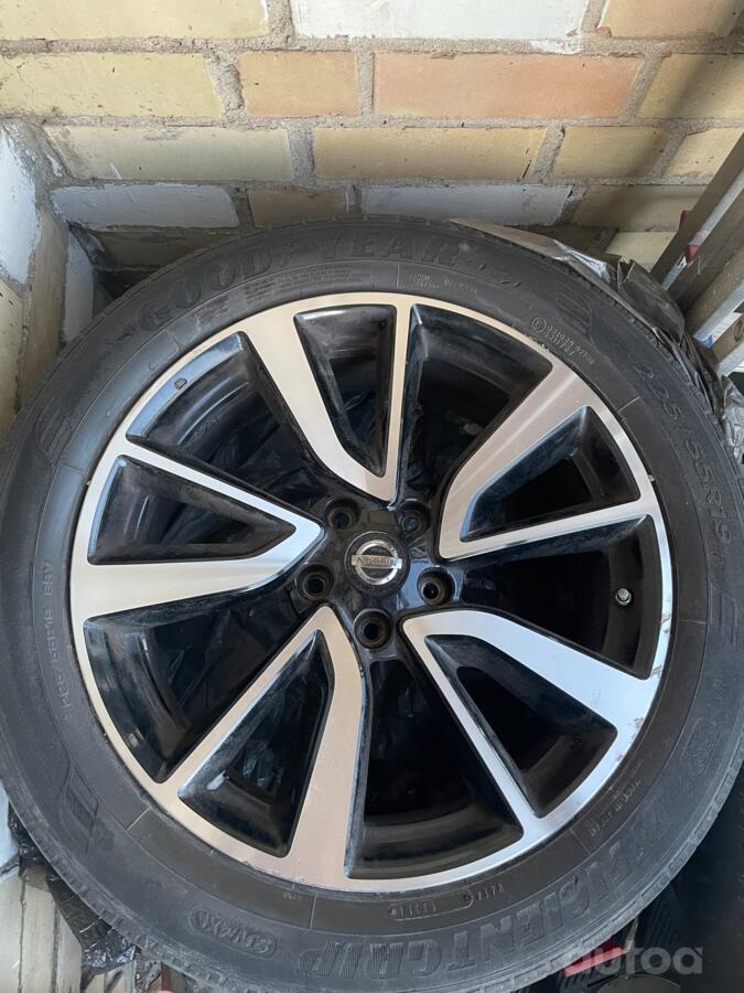Nissan, Легкого сплава