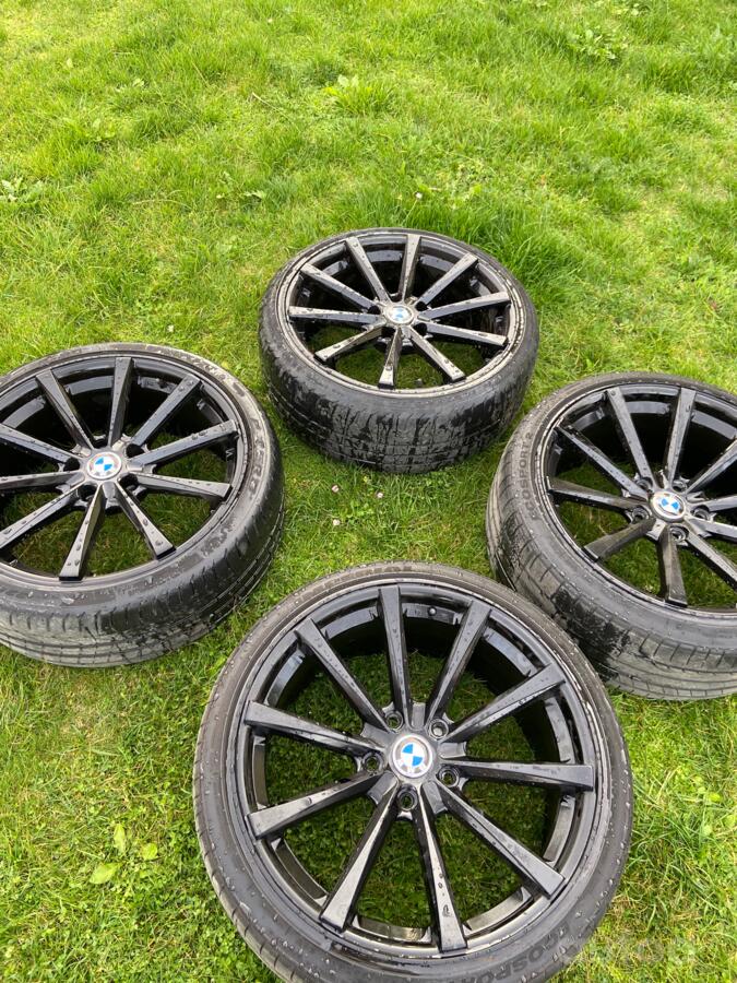 Bmw, light alloy