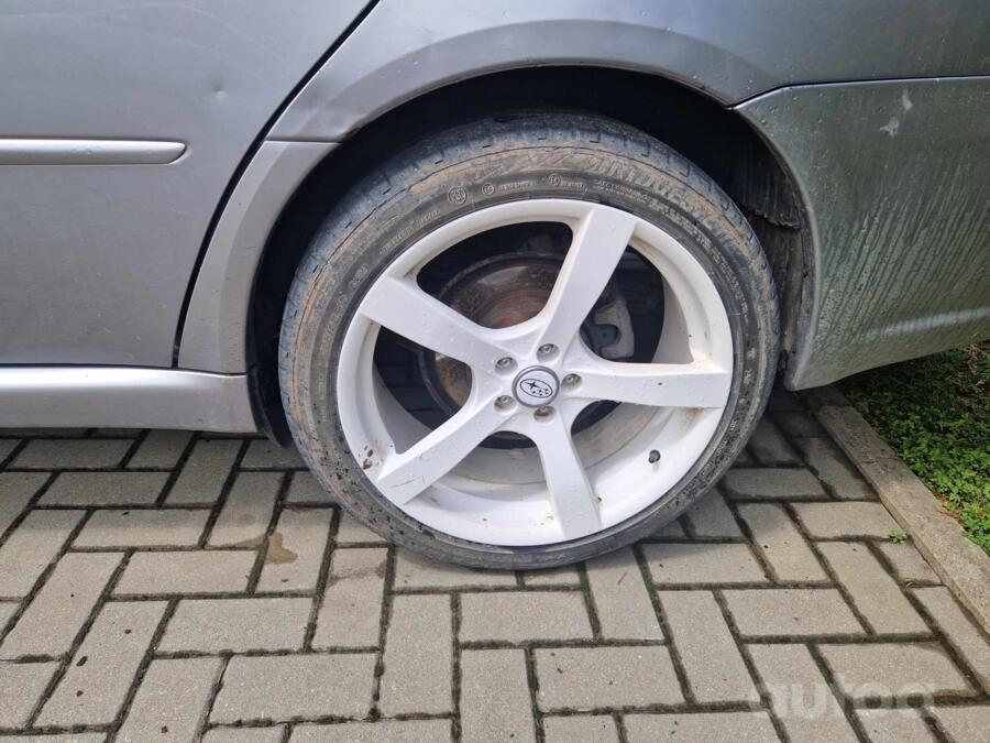 Subaru, aliaj ușor