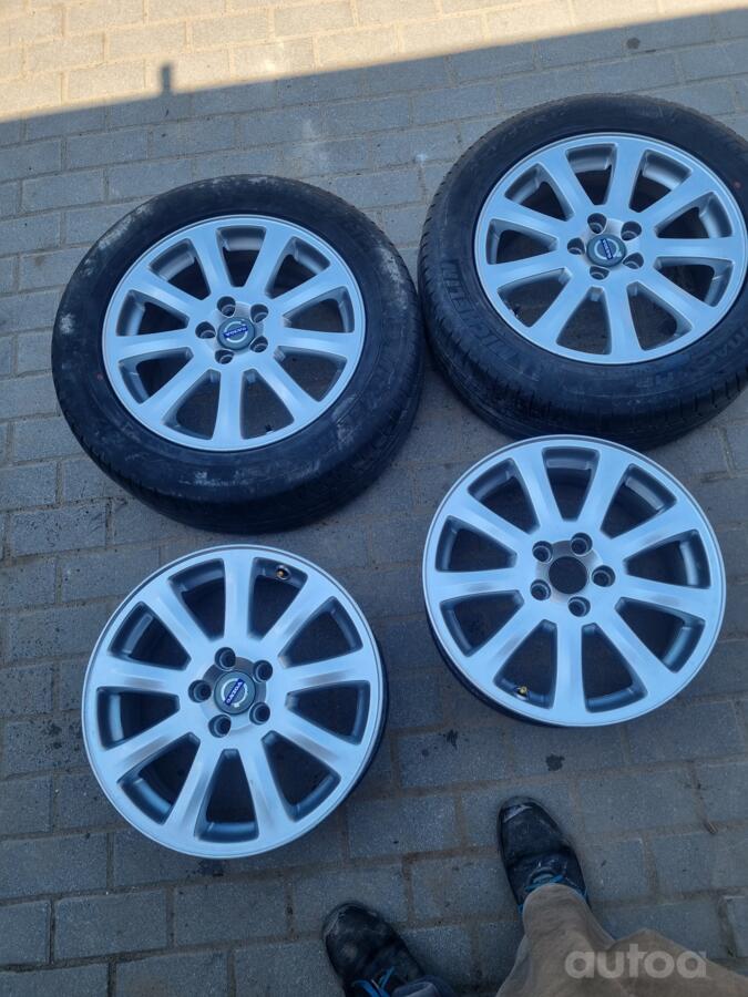 Volvo, aliaj ușor