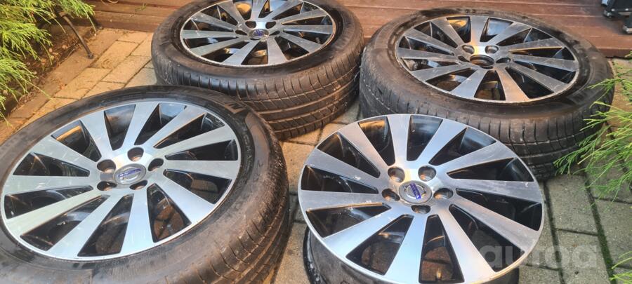 Volvo, light alloy
