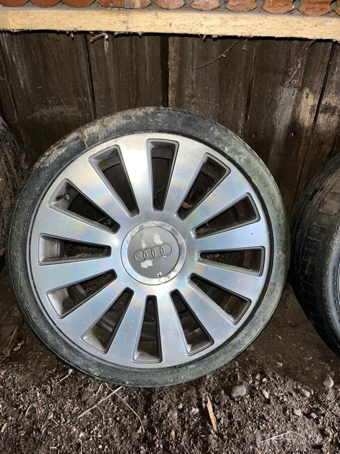 Audi, aliaj ușor