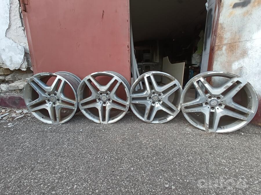 Mercedes, aliaj ușor