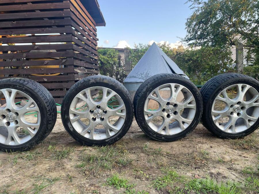 Honda accord, aliaj ușor