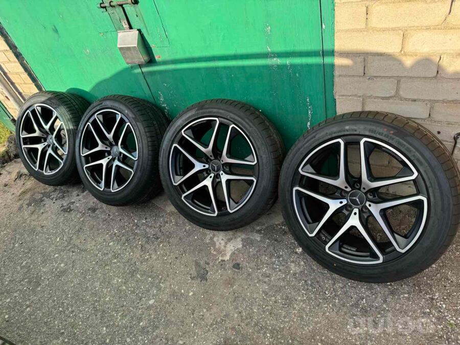 Mercedes Benz, aliaj ușor