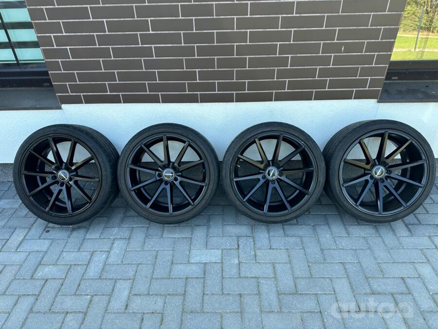 Vossen, aliaj ușor
