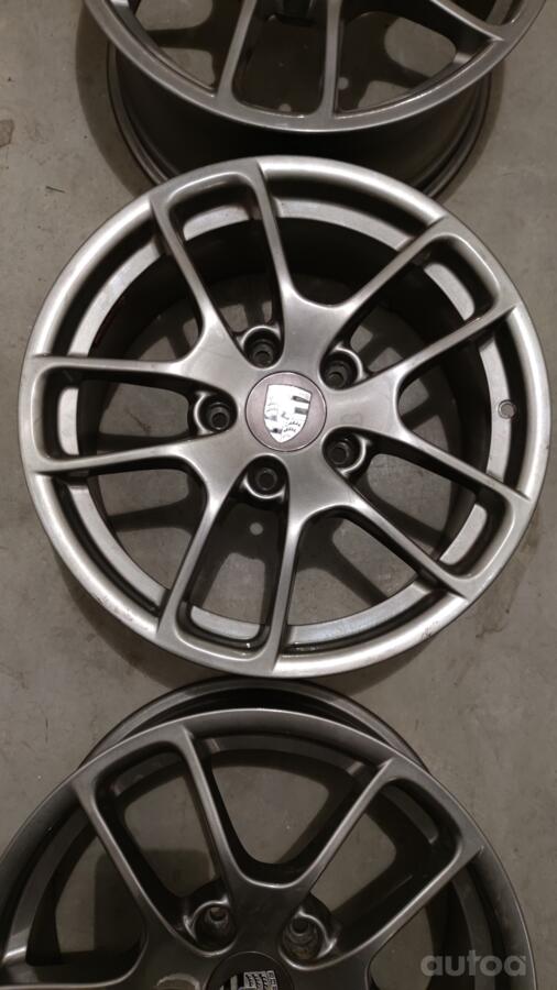 Porsche, light alloy