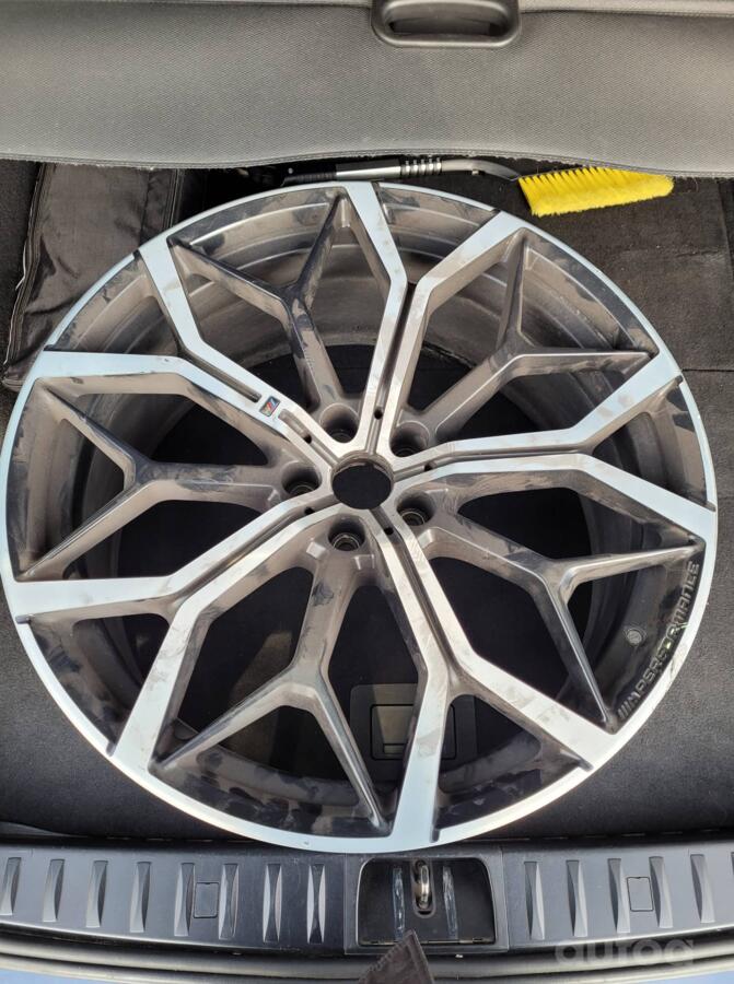 BMW, light alloy
