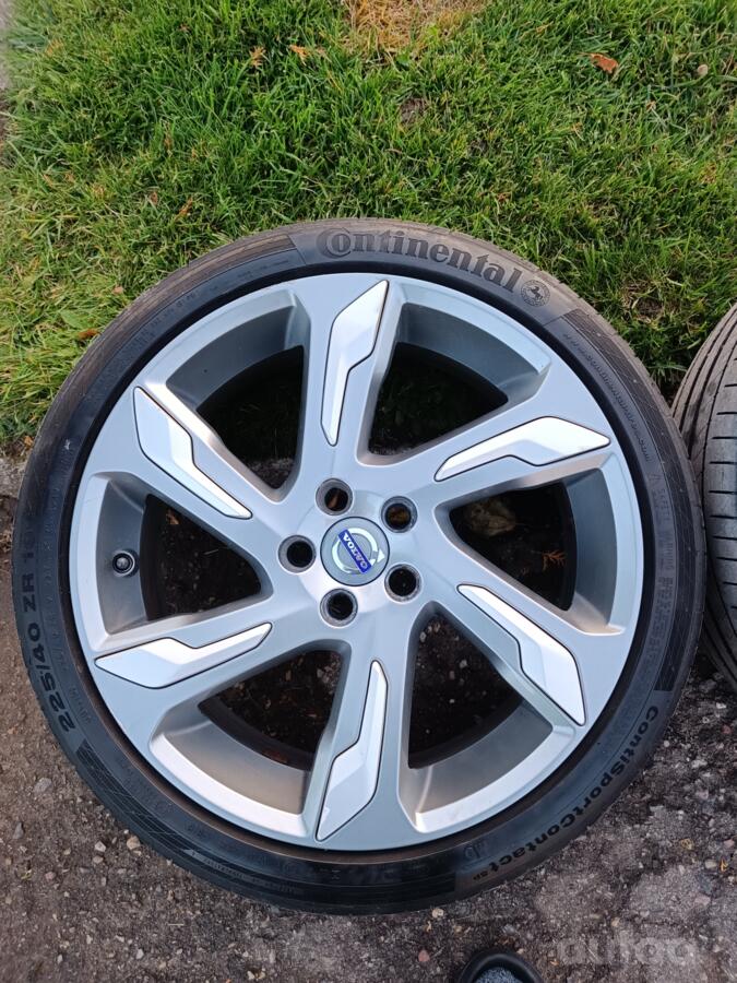 Volvo, light alloy
