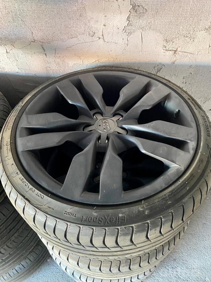 Audi S6, light alloy