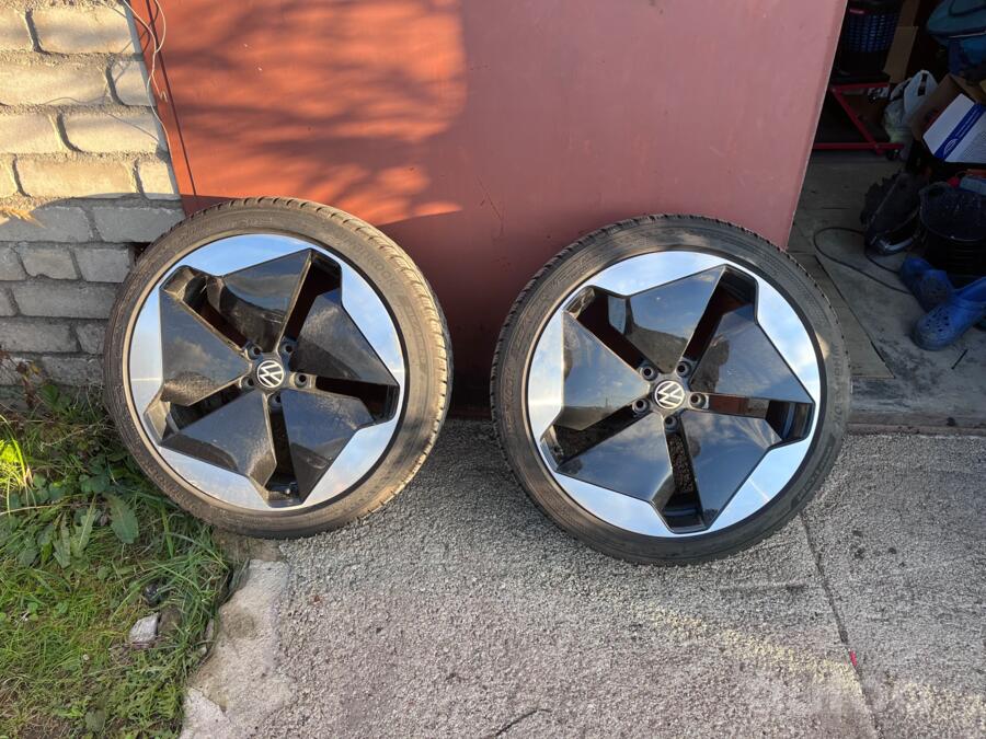 VW, aliaj ușor