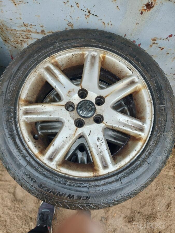 Volvo, aliaj ușor