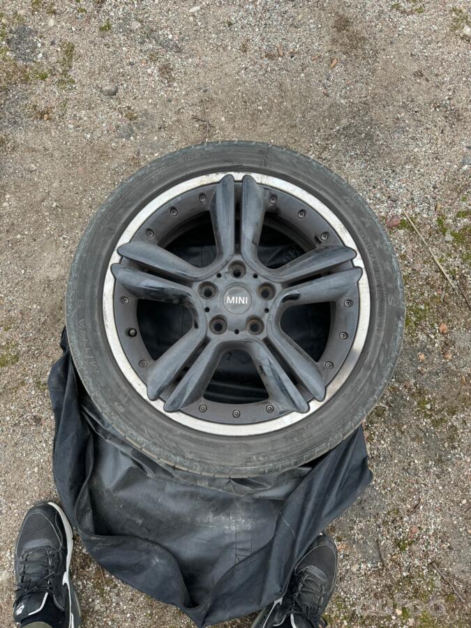 Mini, aliaj ușor