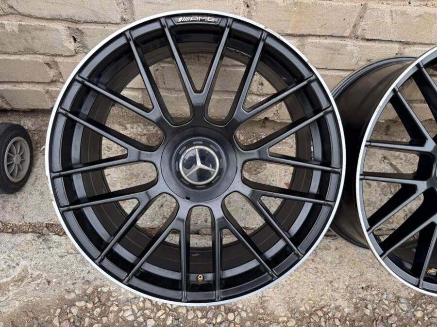 Mercedes Benz, aliaj ușor