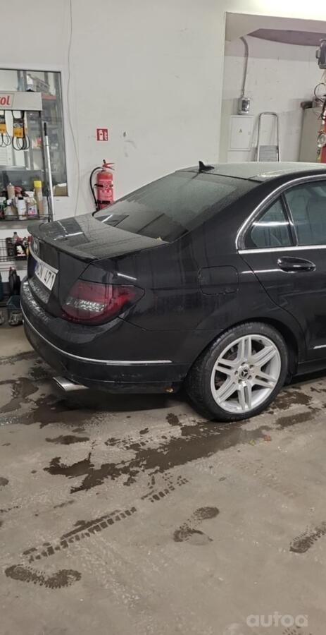 Mercedes, aliaj ușor
