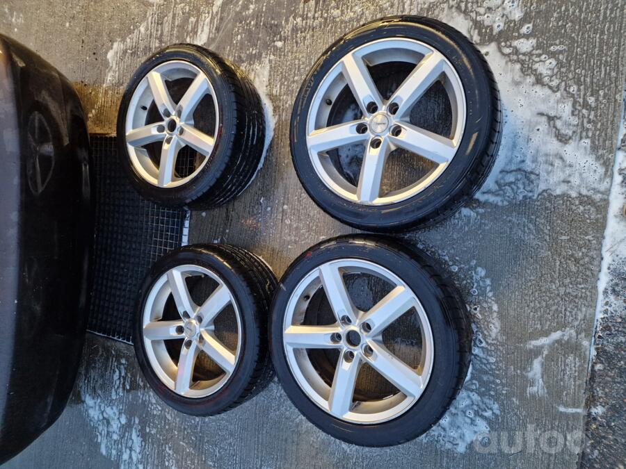 Audi, aliaj ușor