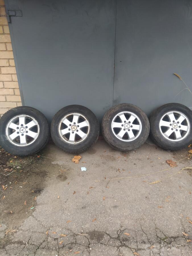 Mercedes benz, light alloy