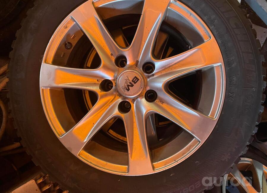 BM racing, light alloy