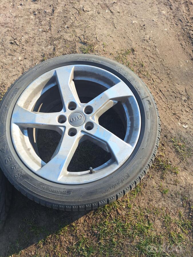 Audi, aliaj ușor