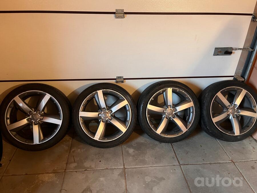 Audi, aliaj ușor