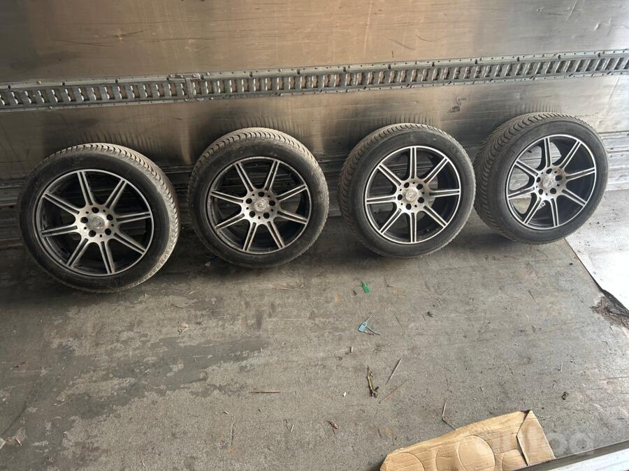 Mercedes - benz, aliaj ușor