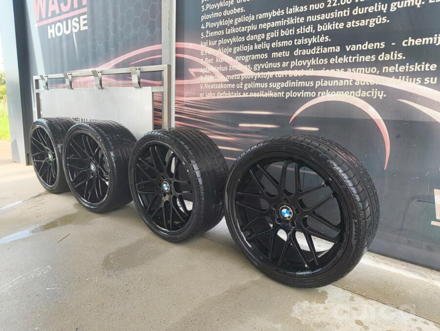 Concave, light alloy