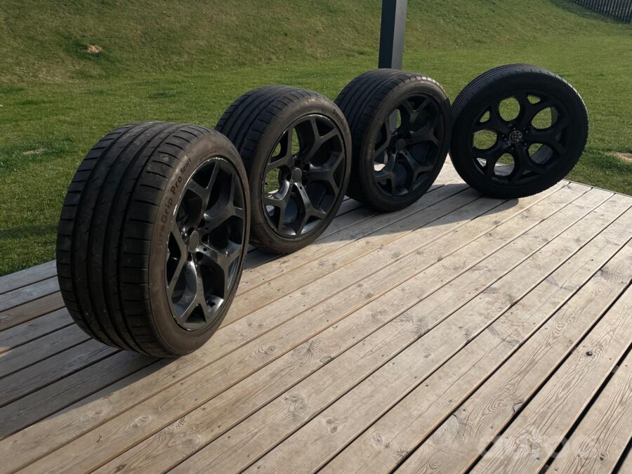 BMW, light alloy
