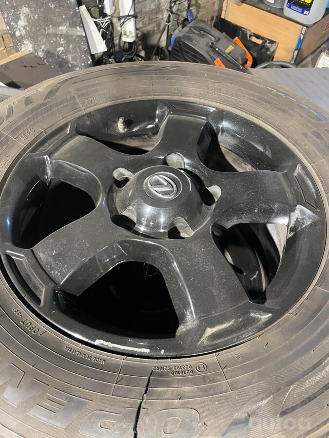 Lexus, light alloy