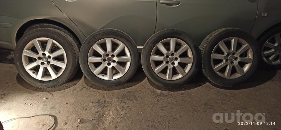Toyota, light alloy