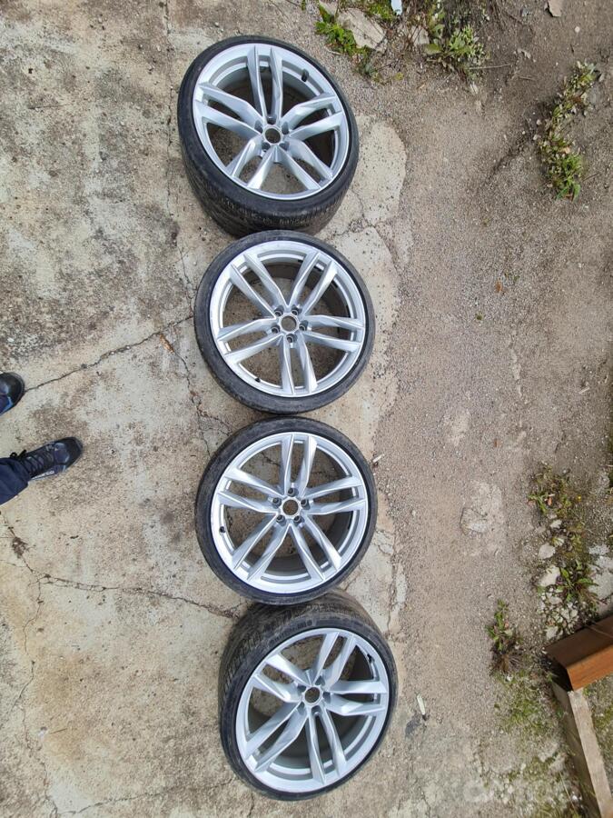 Audi, light alloy